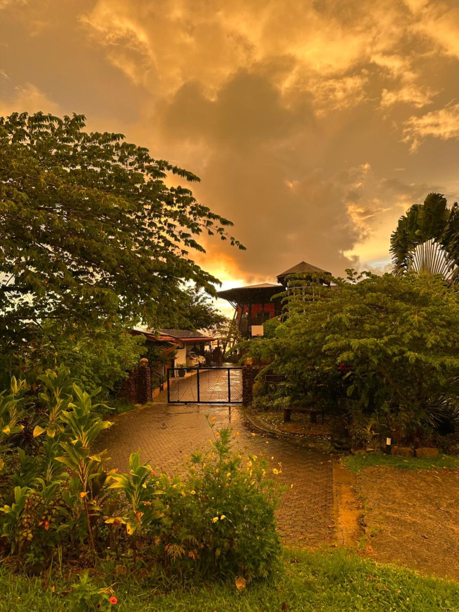 Sinurambi Cottage Rental Penampang Exterior photo